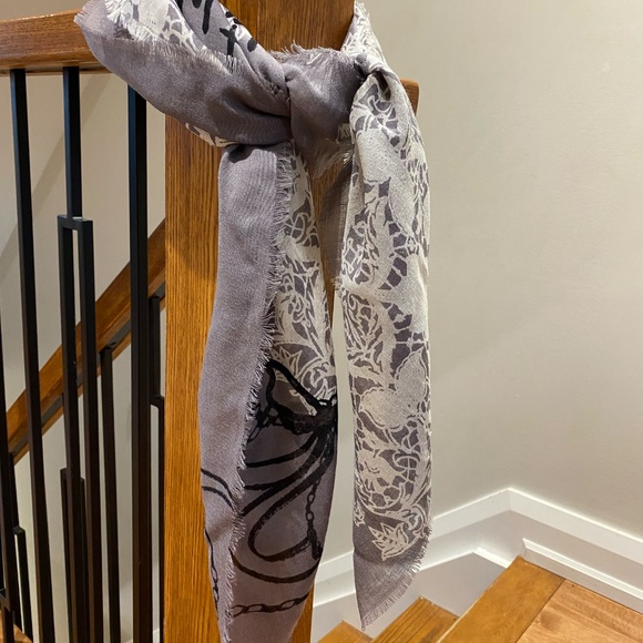 Grey, black, and cream scarf/shawl - Picture 2 of 4